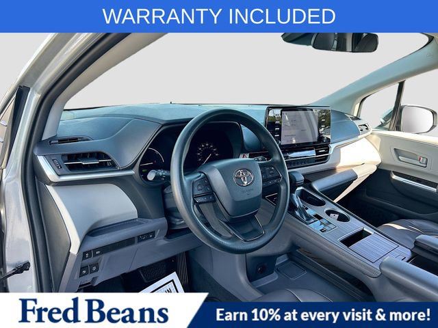 Used 2023 Toyota Sienna LE image 12