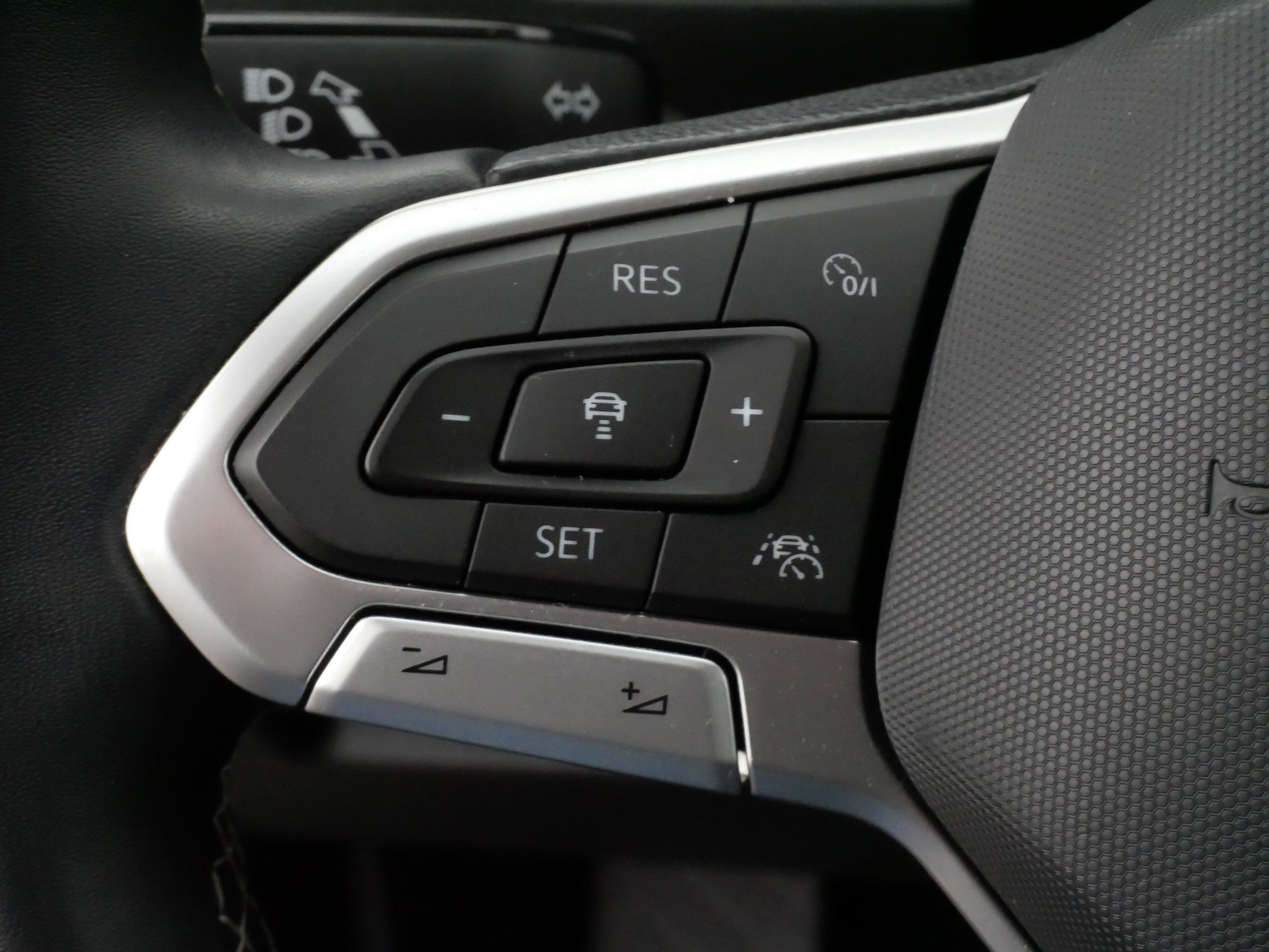 Certified 2022 Volkswagen Tiguan S image 26