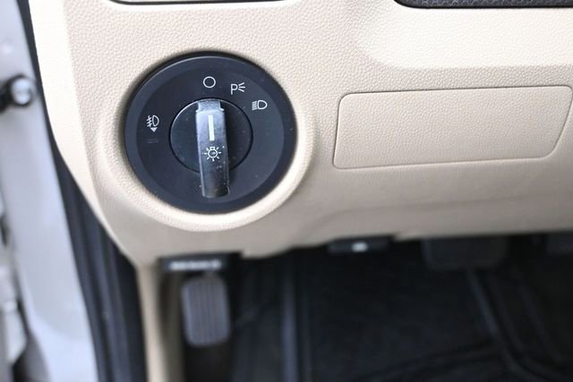 Used 2008 MAZDA Tribute i Sport FWD image 21