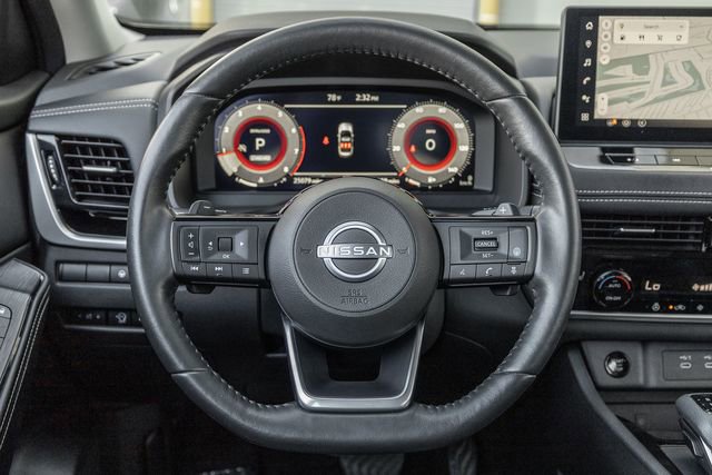 Used 2024 Nissan Rogue SL image 9