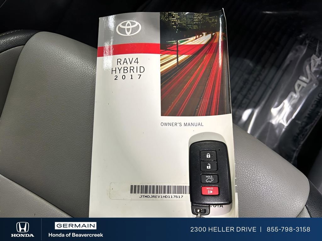 Used 2017 Toyota RAV4 Limited w/ Advanced Technology Package image 33