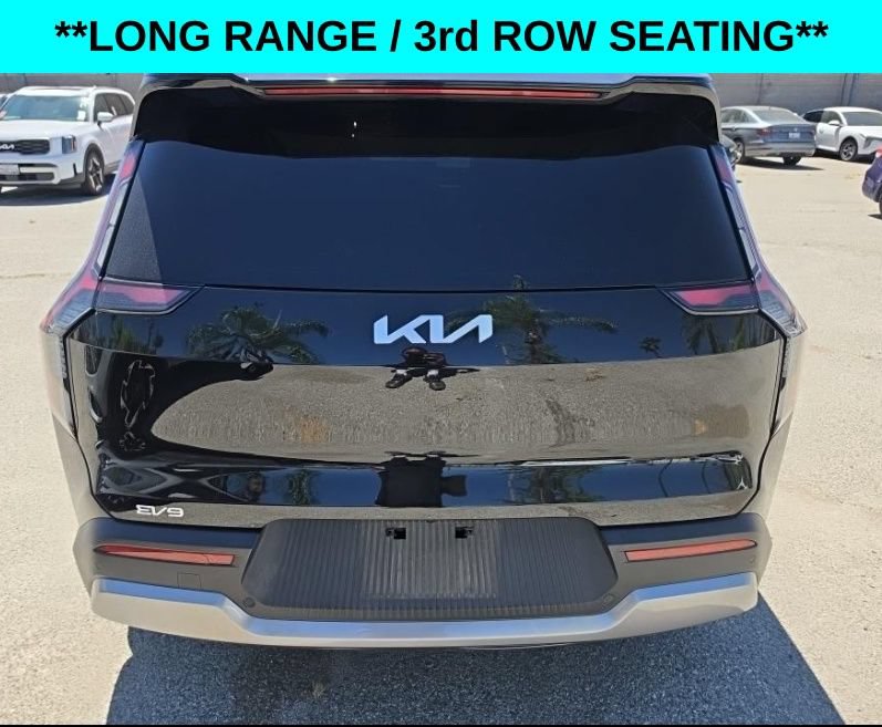 Used 2024 Kia EV9 Light Long Range RWD image 3