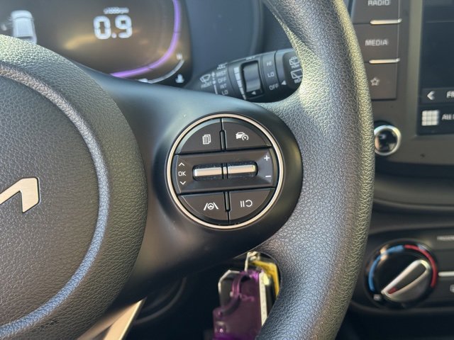 Certified 2025 Kia Soul LX image 28