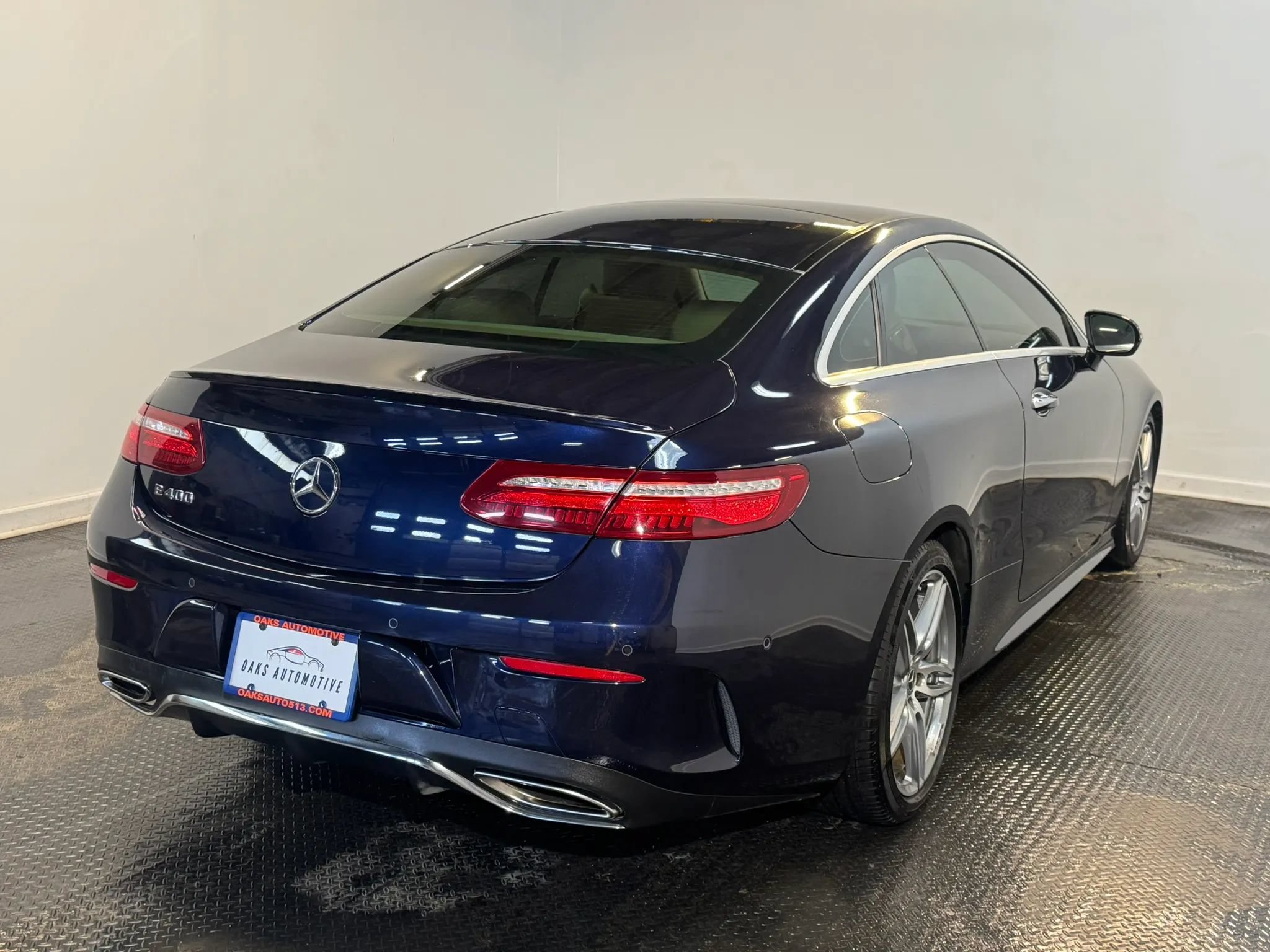 Used 2018 Mercedes-Benz E 400 Coupe image 6