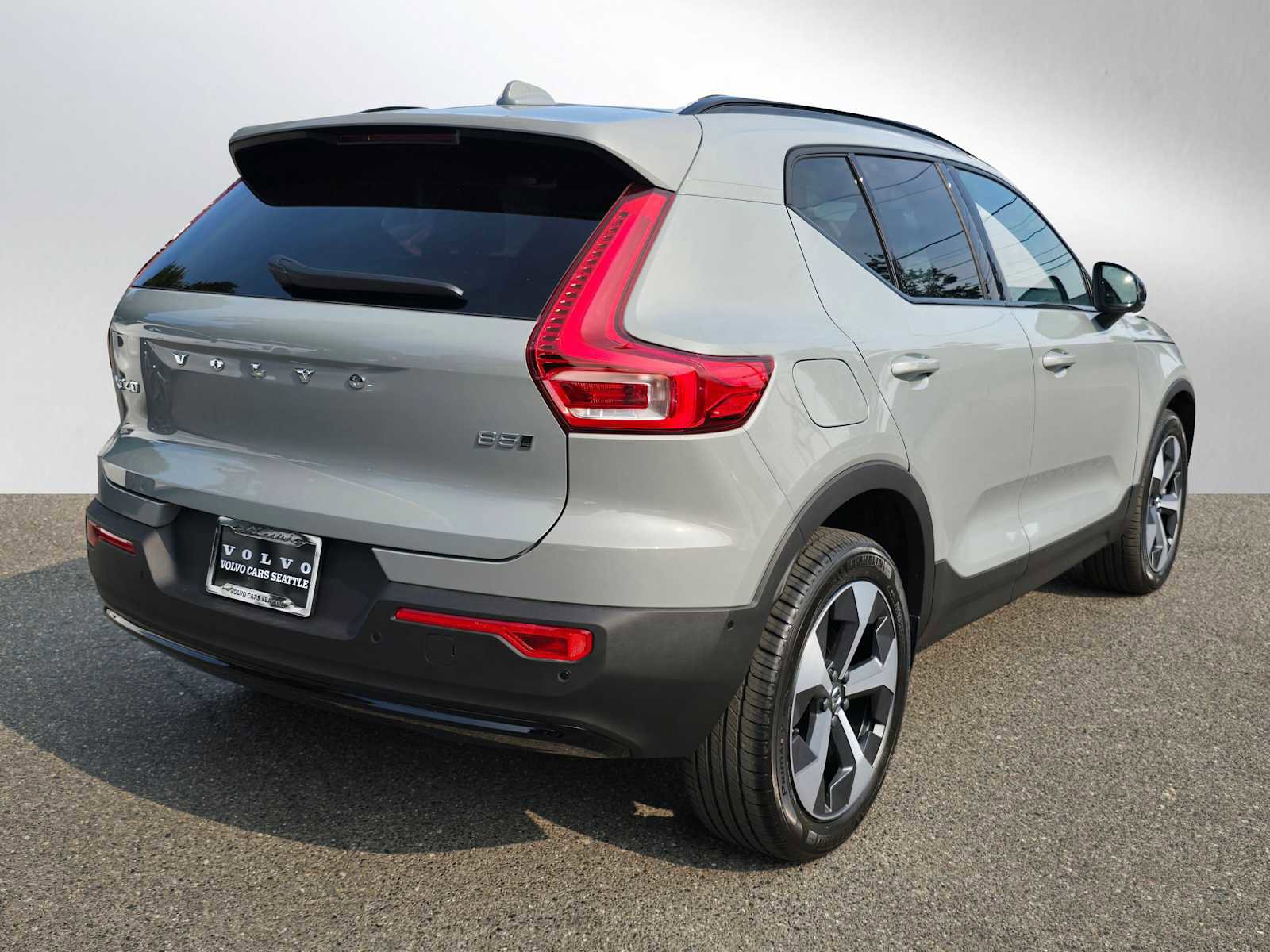 New 2026 Volvo XC40 B5 Plus w/ Protection Package Premier image 3