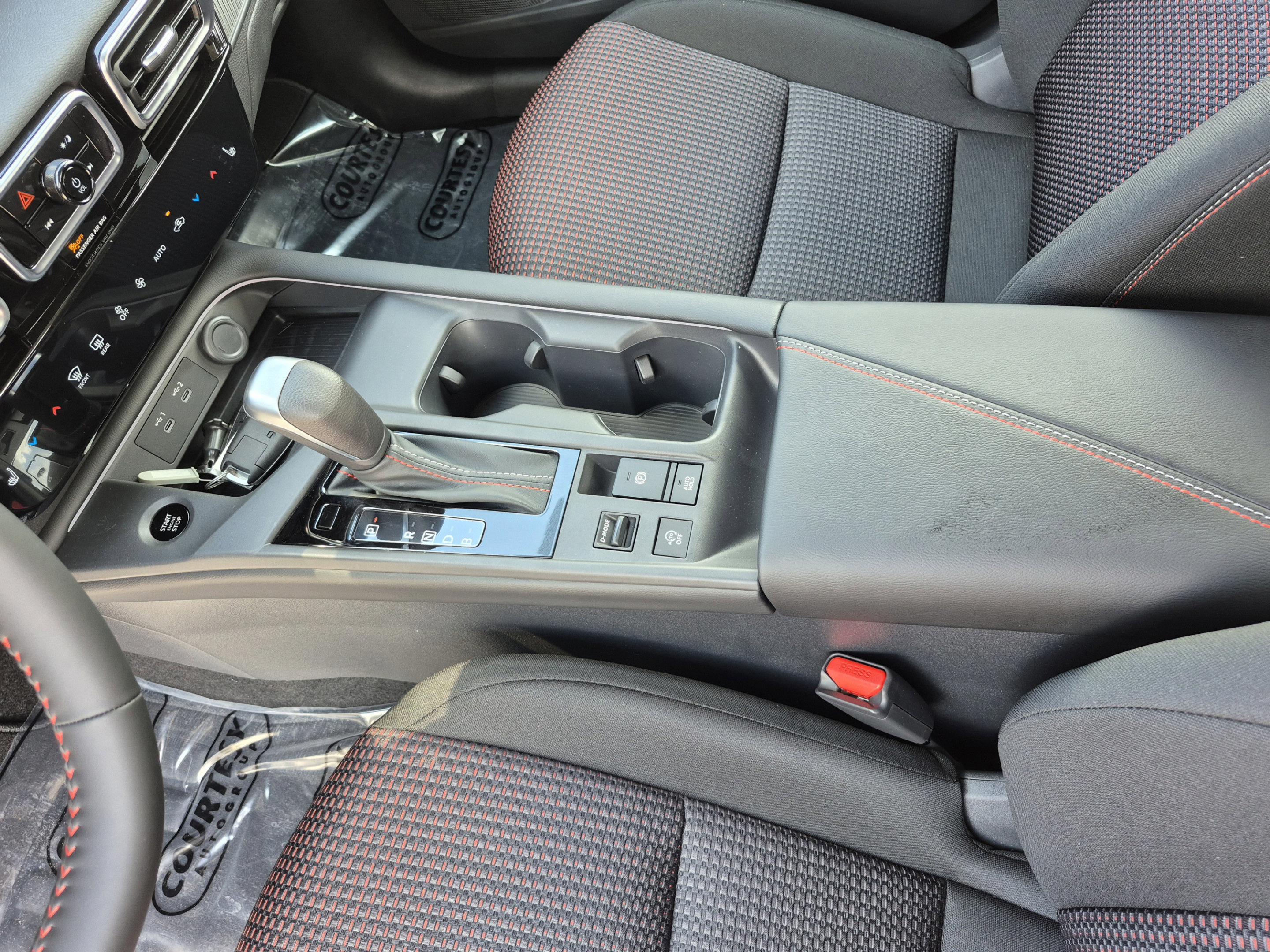 New 2026 Nissan Sentra SR w/ SR All Weather Package FWD image 21