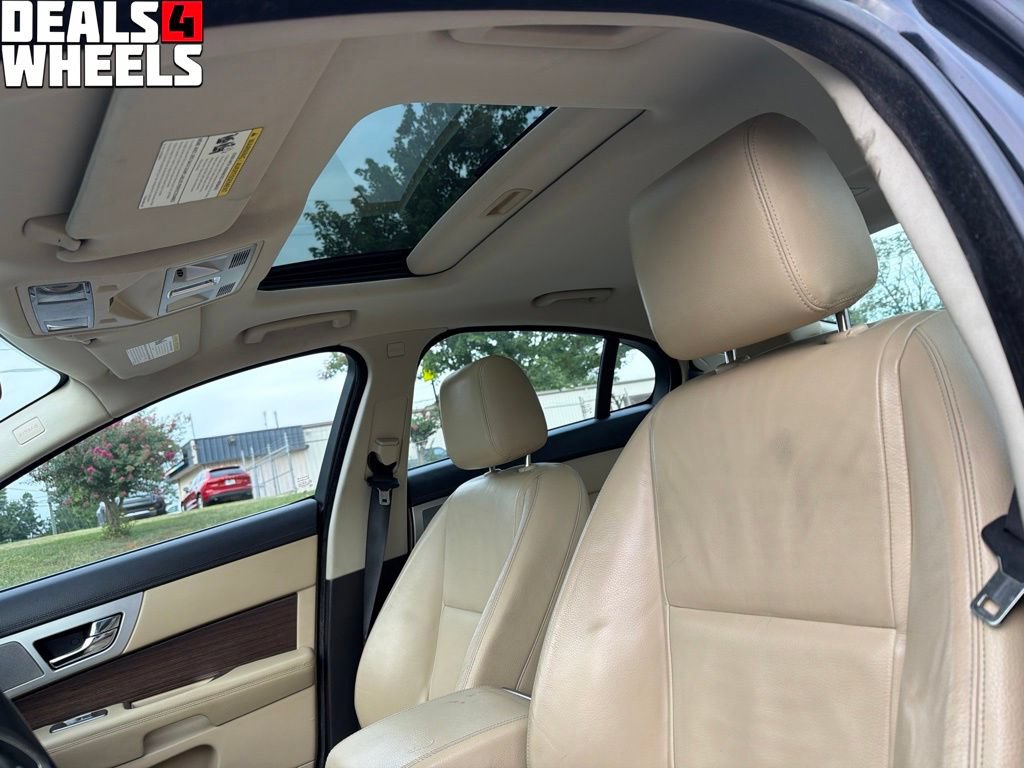 Used 2012 Jaguar XF RWD image 16