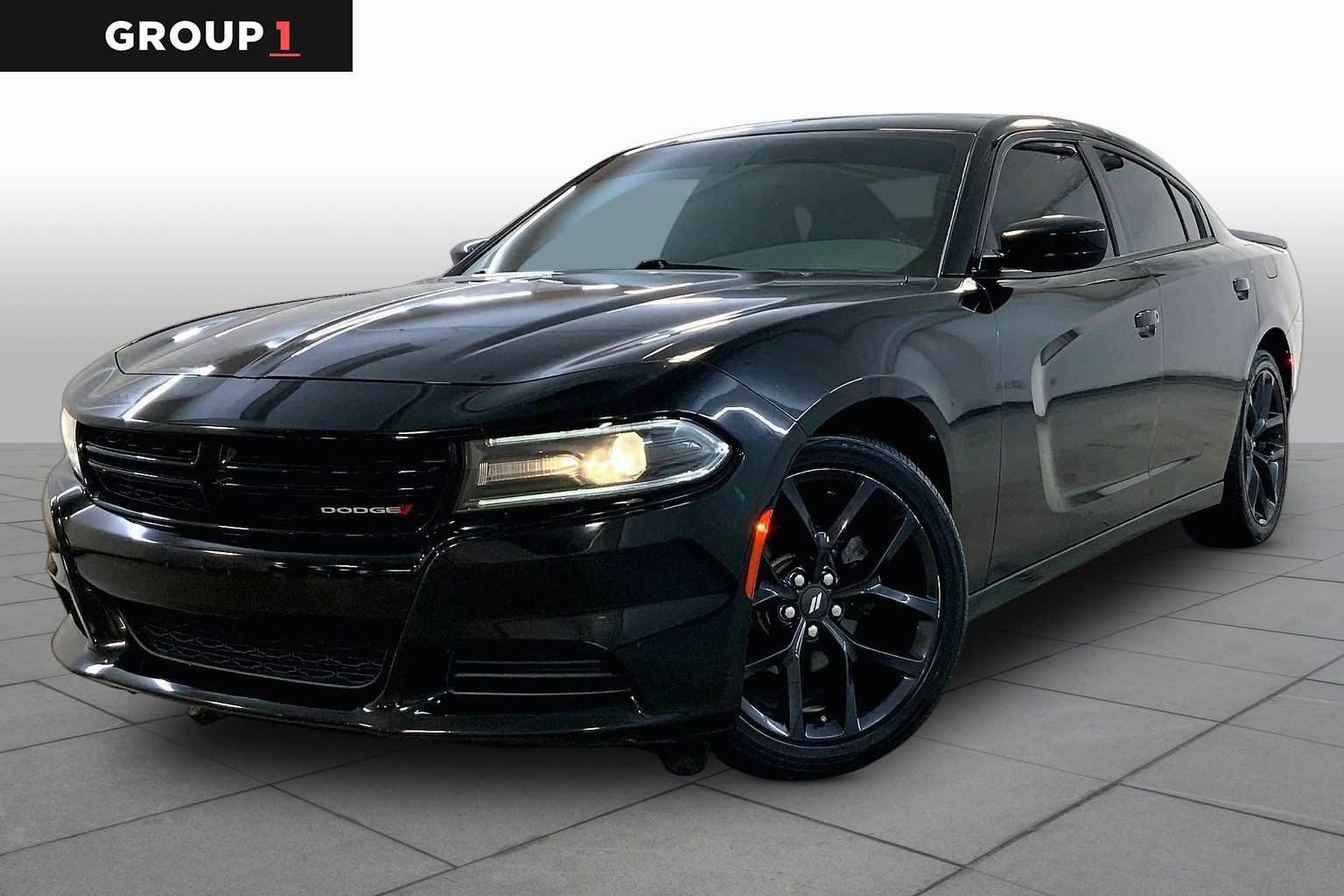 Used 2020 Dodge Charger SXT w/ Blacktop Package
