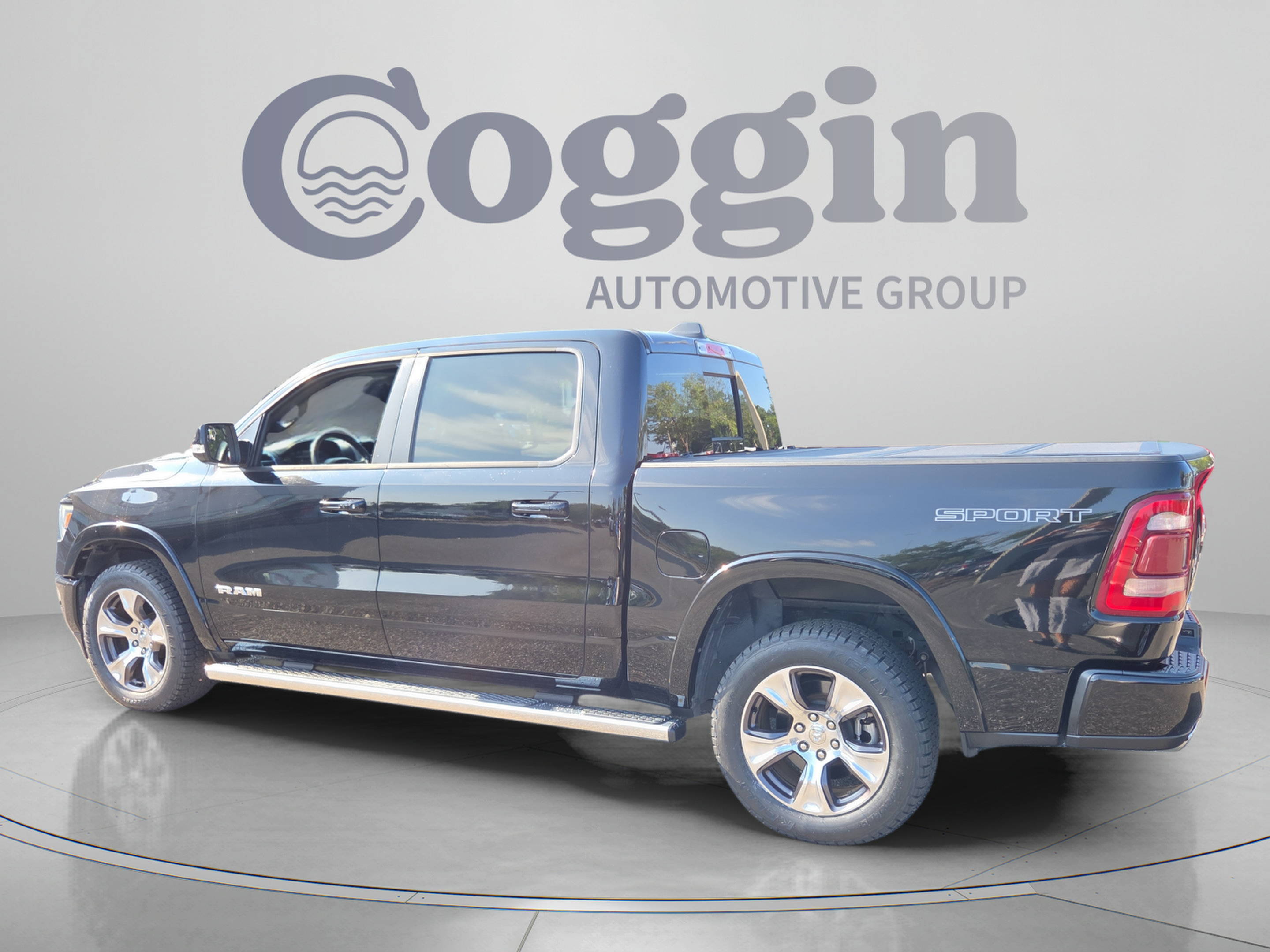 Used 2022 RAM 1500 Laramie w/ Sport Appearance Package RWD image 3