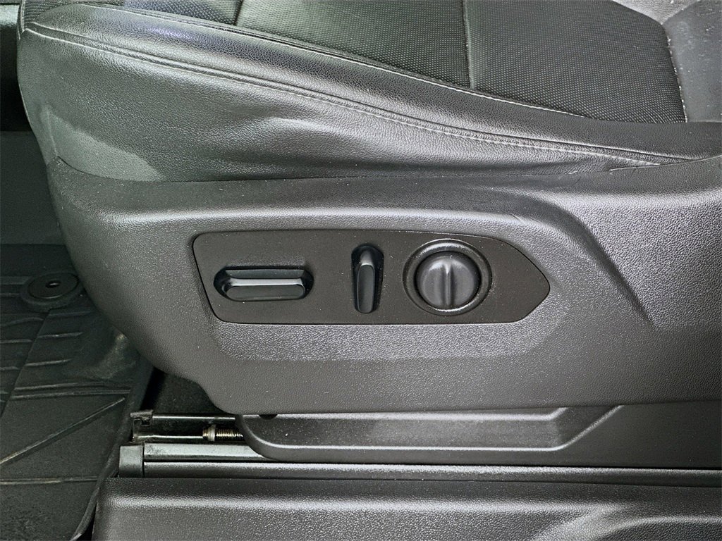 Used 2021 Chevrolet Silverado 2500 LTZ w/ LTZ Premium Package image 22