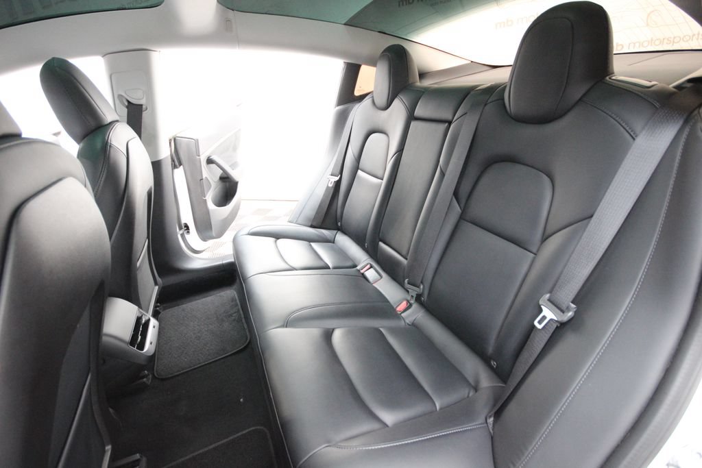Used 2020 Tesla Model 3 Standard Range Plus RWD image 21