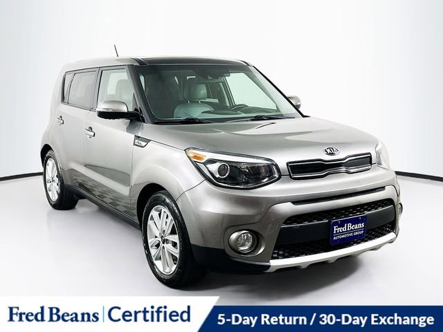Used 2017 Kia Soul + w/ Primo Package image 1