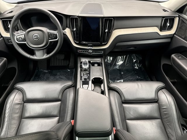 Used 2022 Volvo XC60 B6 Inscription AWD/4WD image 14