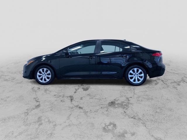 Used 2025 Toyota Corolla LE image 6