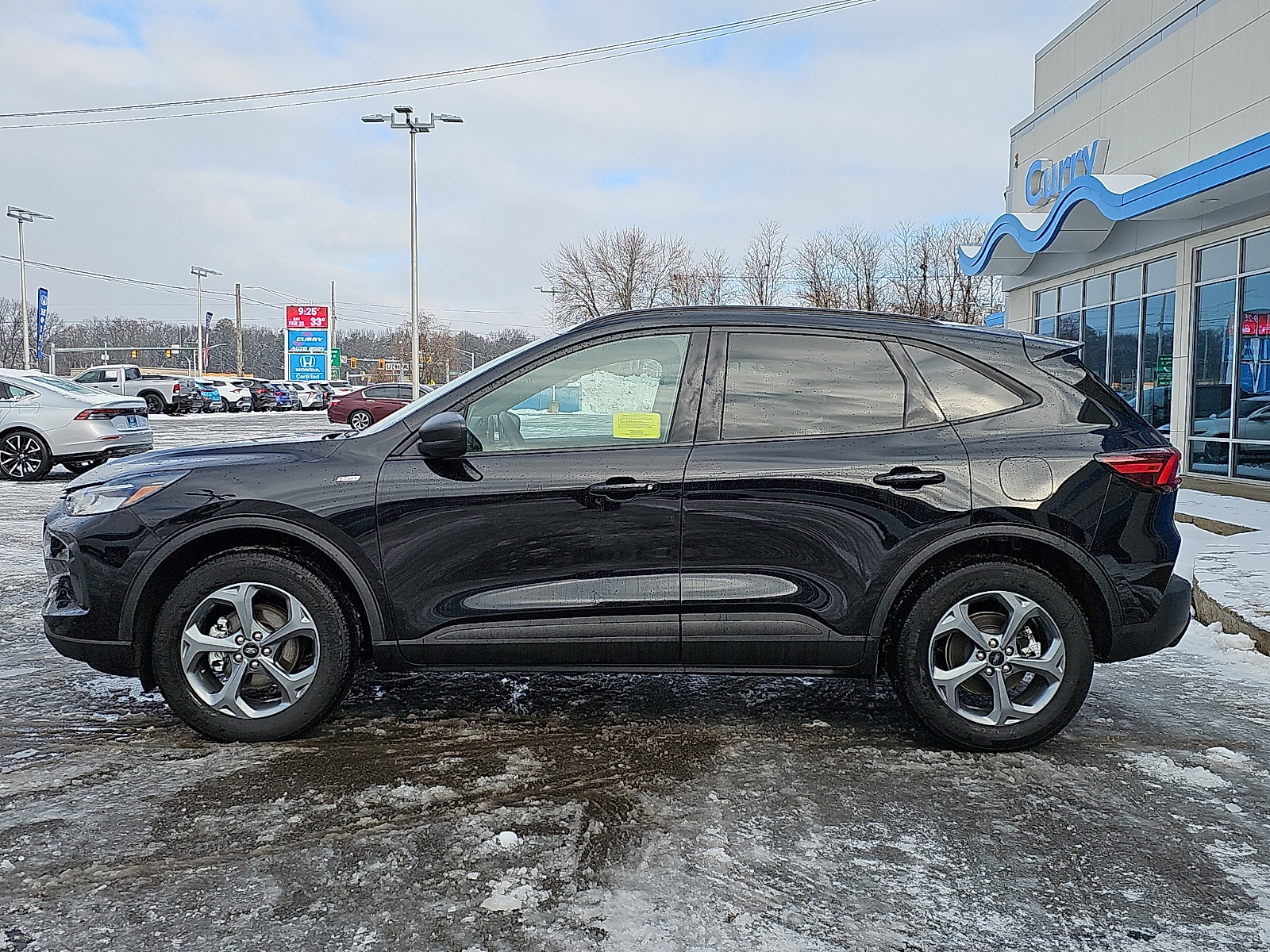 Used 2025 Ford Escape ST-Line image 7