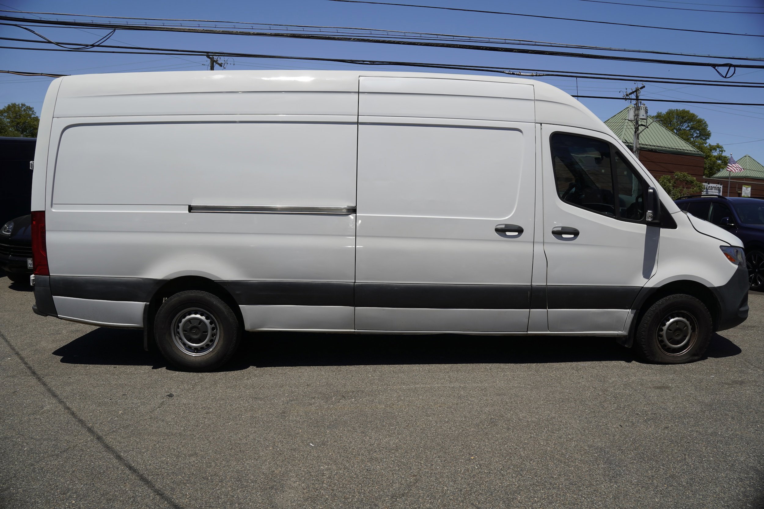 Used 2023 Mercedes-Benz Sprinter 2500 image 7