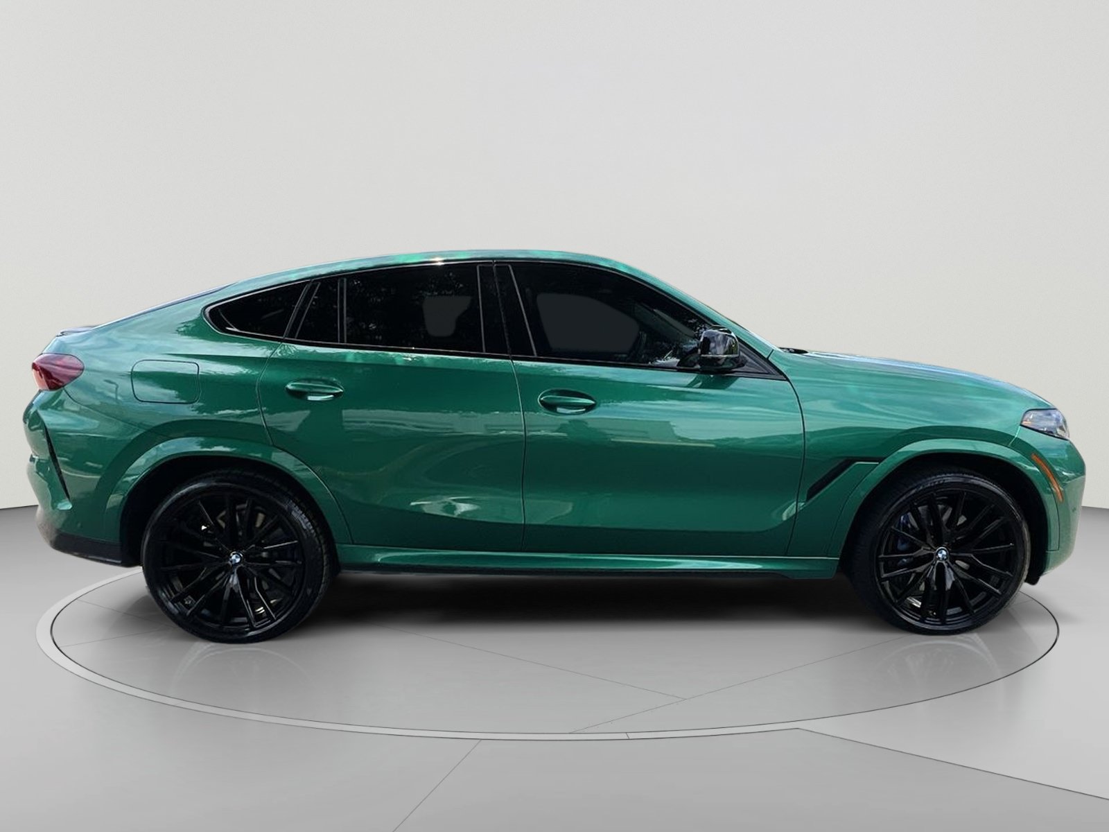Used 2025 BMW X6 M60i AWD/4WD image 10