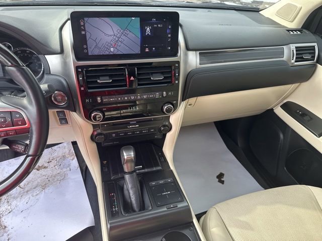 Used 2023 Lexus GX 460 Premium w/ Premium Package image 10