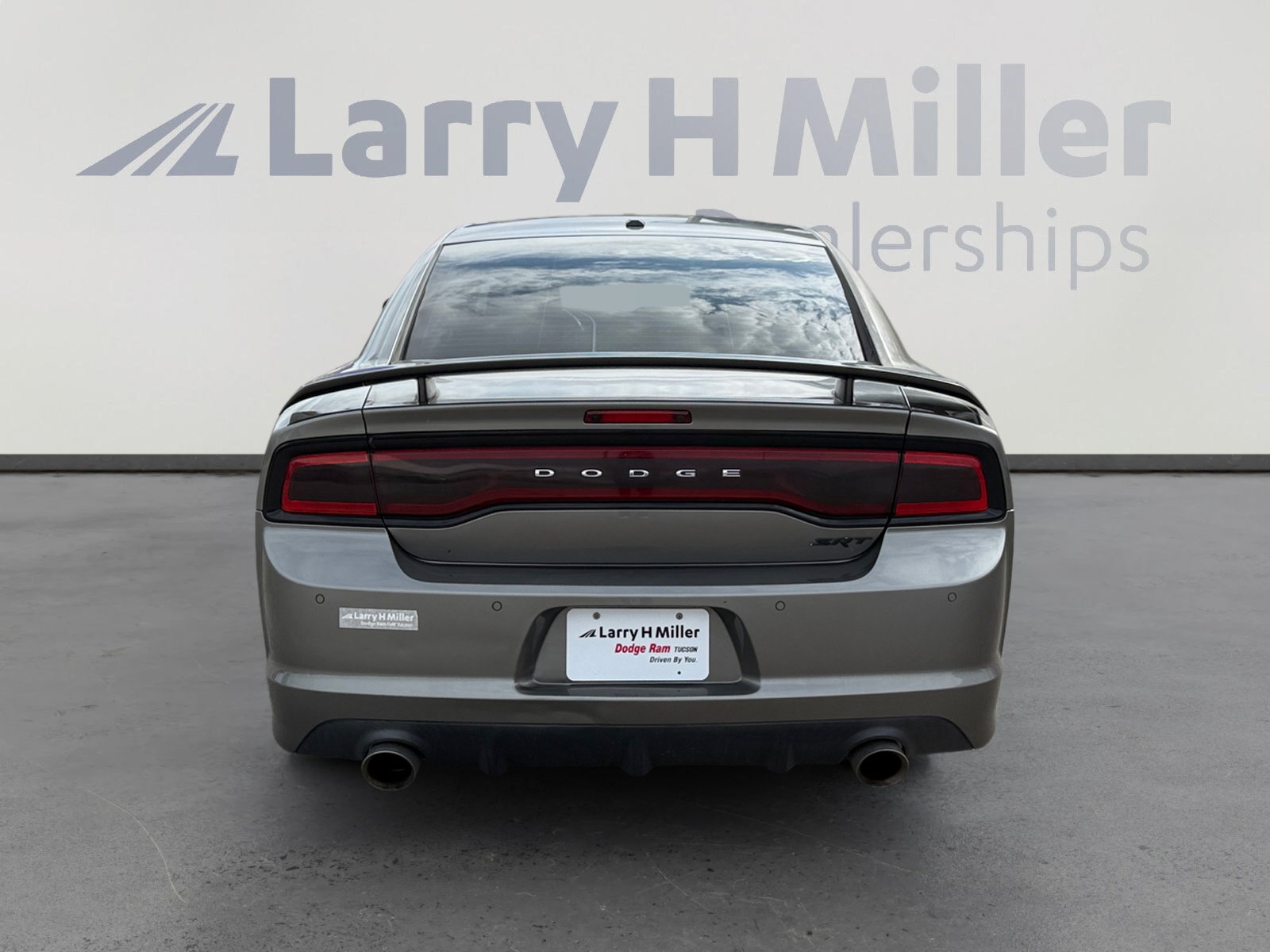 Used 2012 Dodge Charger SRT8 RWD image 4
