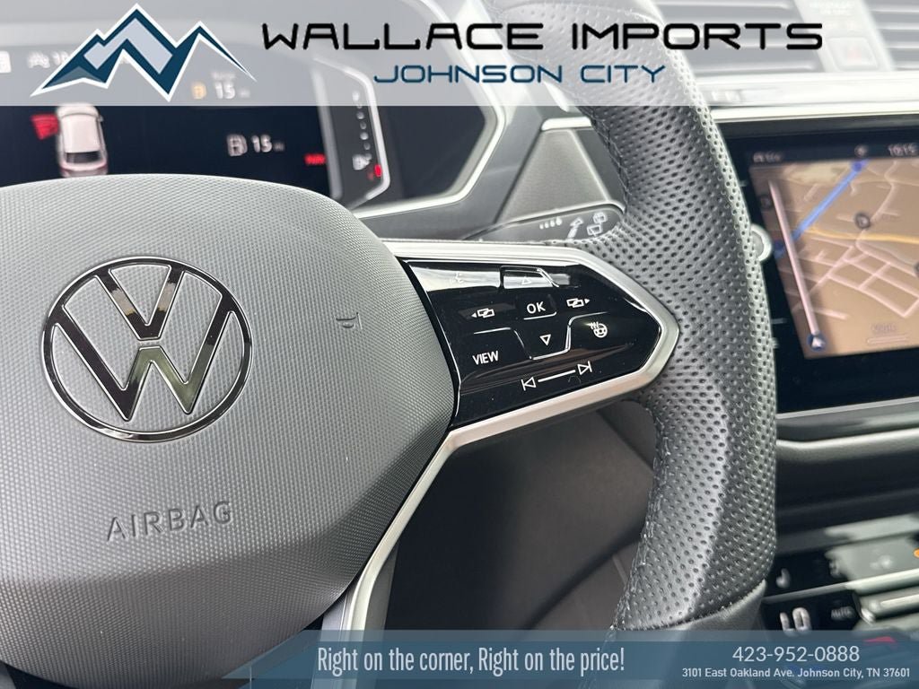 Used 2024 Volkswagen Tiguan SEL R-Line AWD/4WD image 32