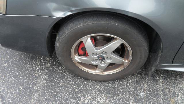 Used 2004 Pontiac Grand Prix GT2 w/ Leather Trim Pkg FWD image 9
