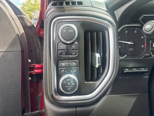 Used 2020 GMC Sierra 3500 AT4 w/ AT4 Premium Package AWD/4WD image 14