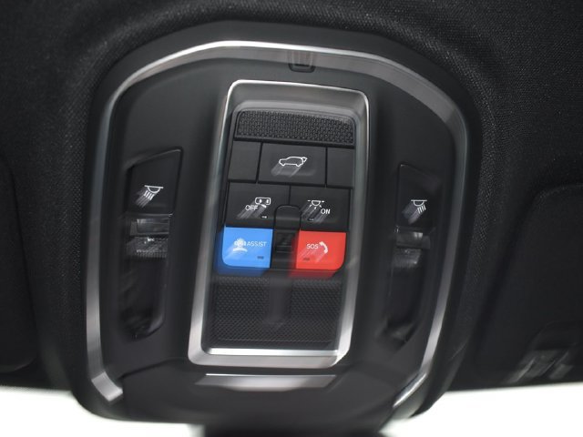 New 2026 Jeep Grand Cherokee Altitude AWD/4WD image 30