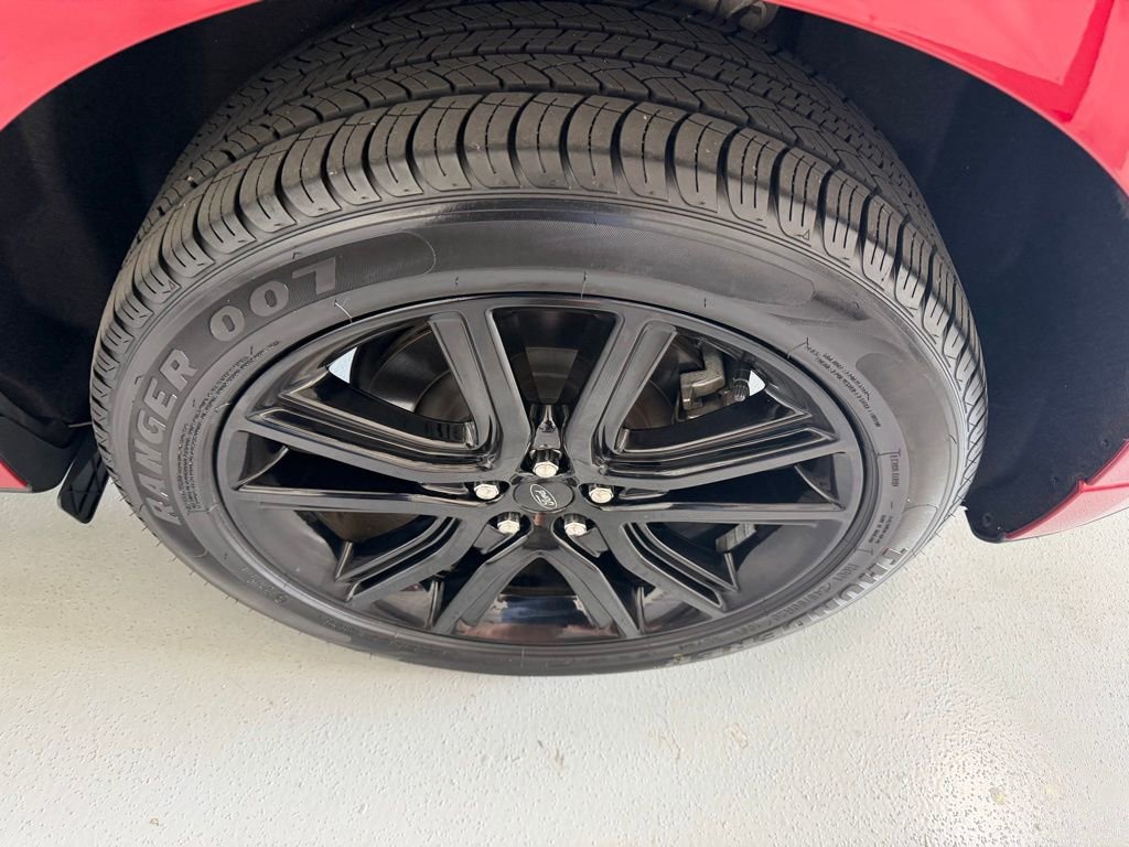 Used 2022 Ford Edge ST-Line image 10