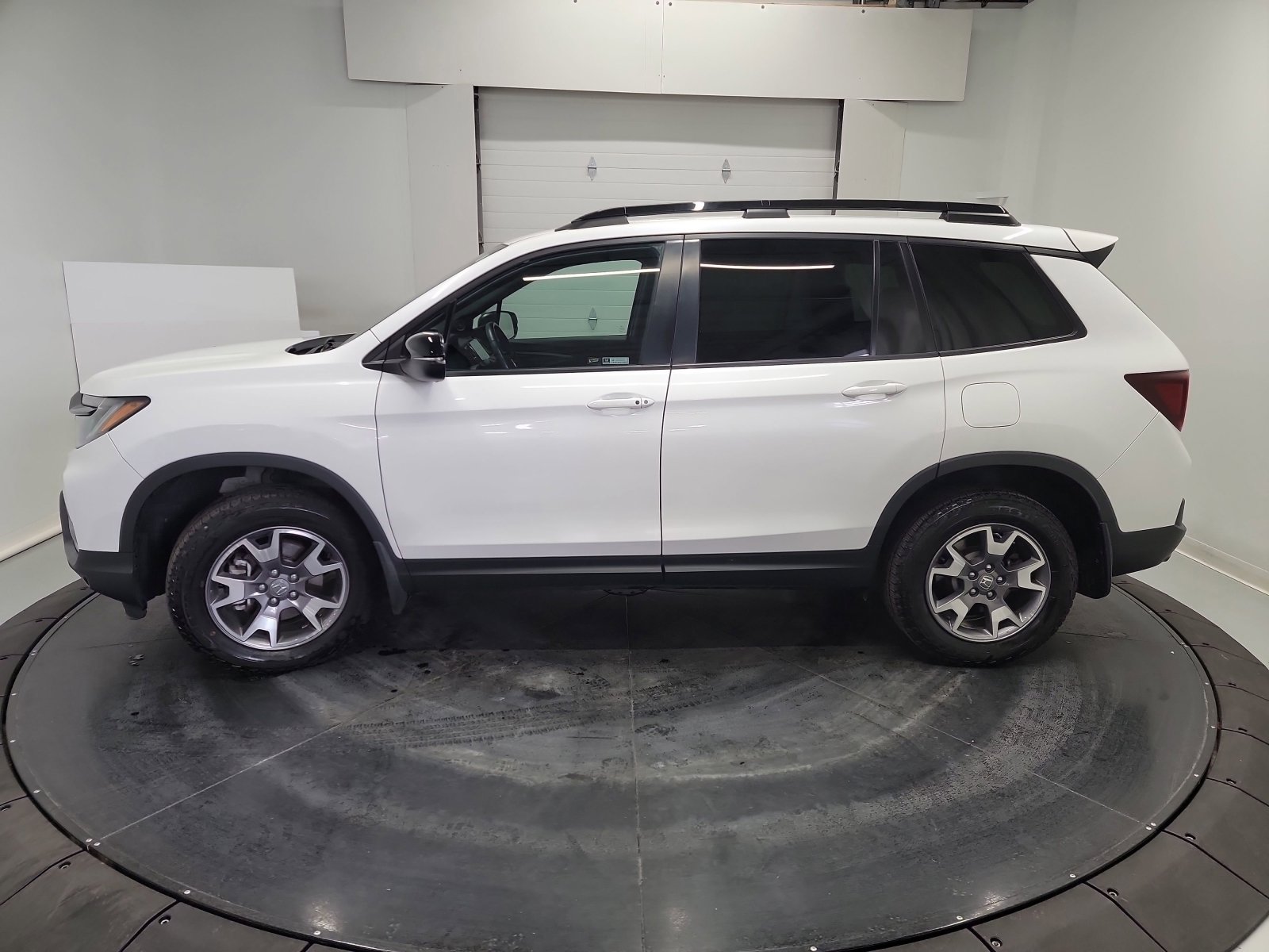 Certified 2022 Honda Passport TrailSport image 5