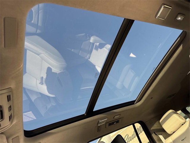 Certified 2025 Cadillac Escalade ESV Premium Luxury Platinum w/ LPO, Radiant Package image 23