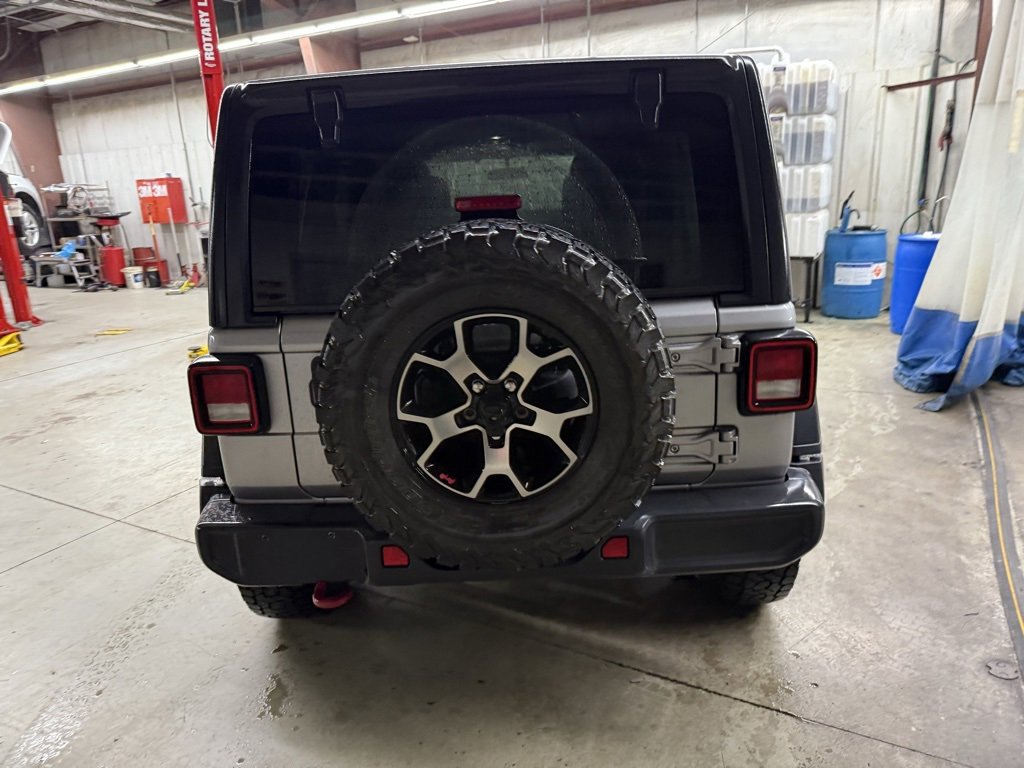Used 2018 Jeep Wrangler Unlimited Rubicon w/ Cold Weather Group image 4