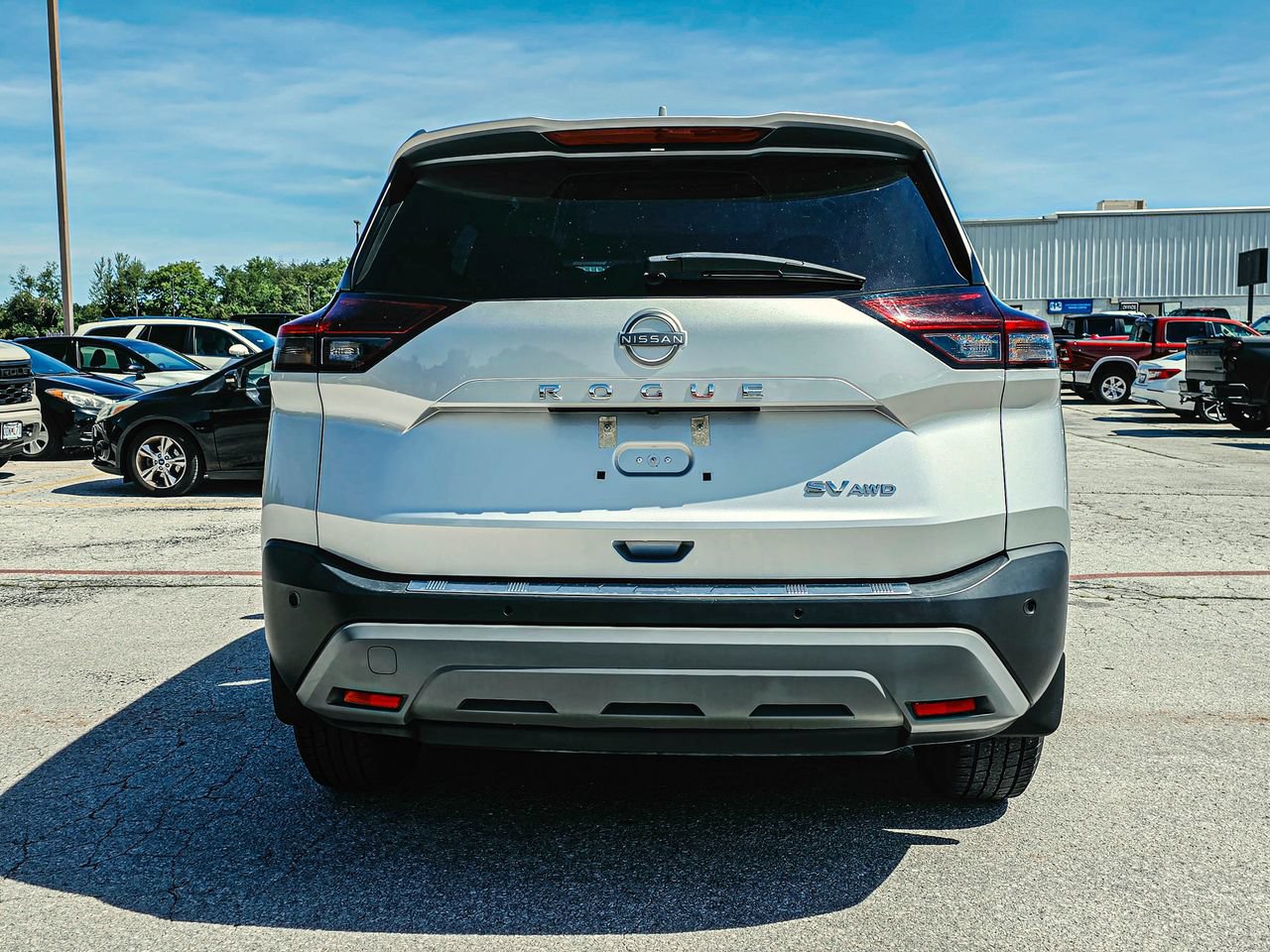 Used 2023 Nissan Rogue SV w/ SV Premium Package AWD/4WD image 5