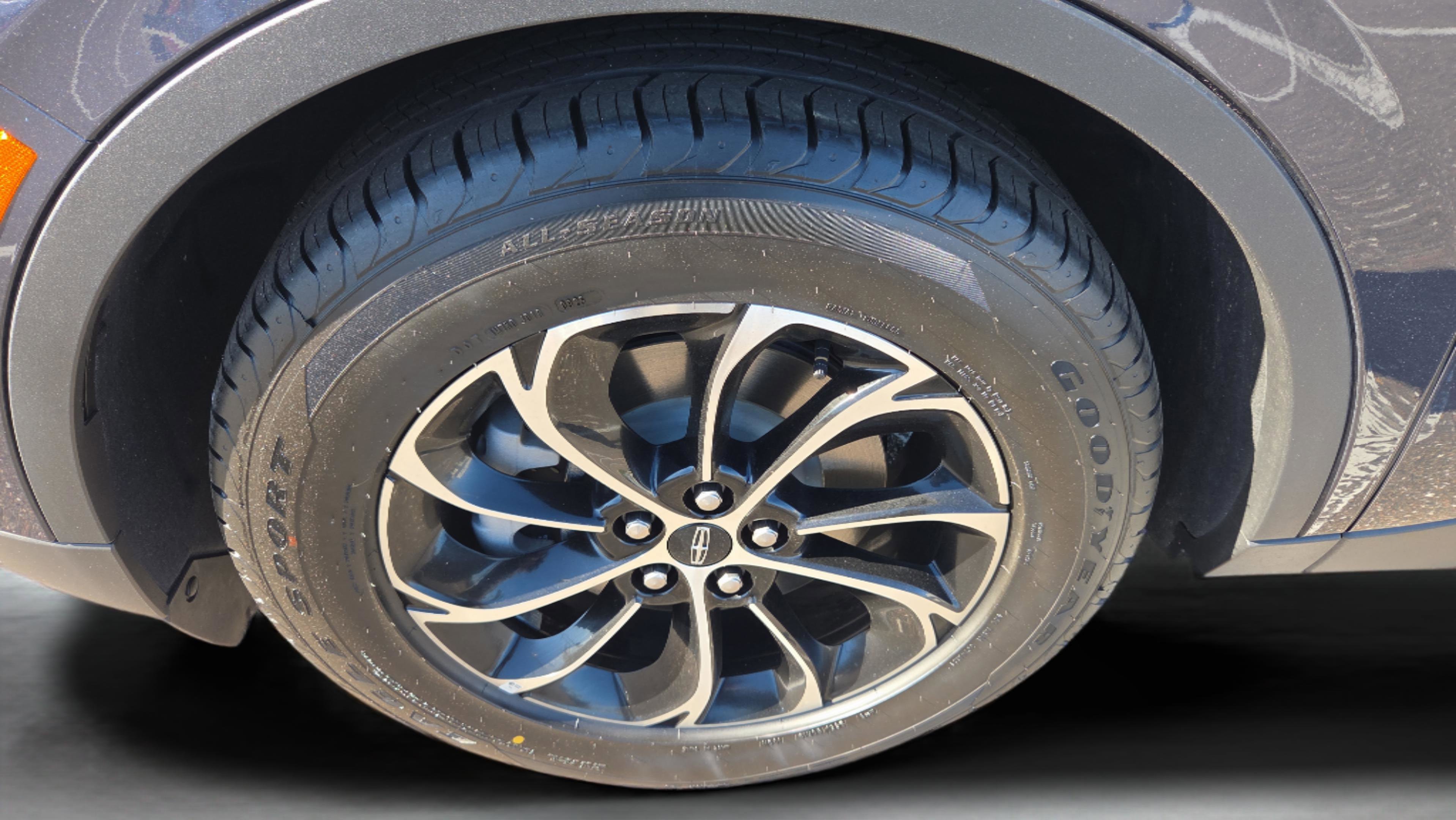 Used 2024 Lincoln Nautilus Premier w/ Equipment Group 102A image 22