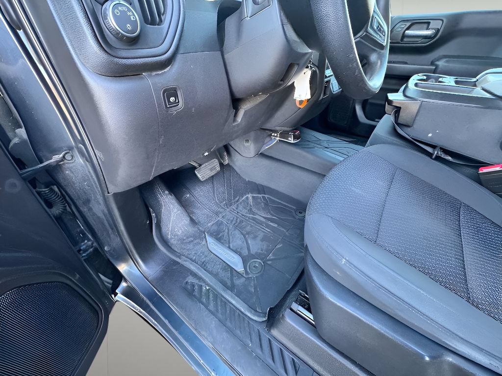 Used 2020 Chevrolet Silverado 1500 Custom w/ Custom Value Package AWD/4WD image 21