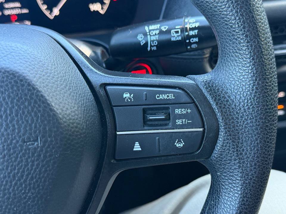 Certified 2025 Honda HR-V LX image 23