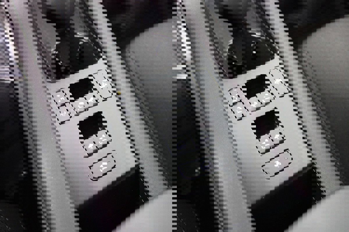 Used 2024 Hyundai Ioniq 6 SE image 17