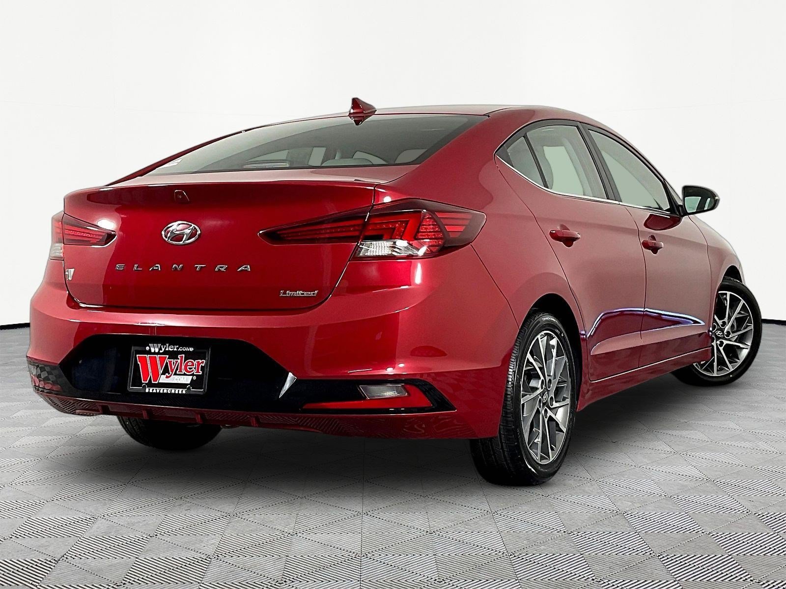 Used 2019 Hyundai Elantra Limited w/ Ultimate Package 02 FWD image 6