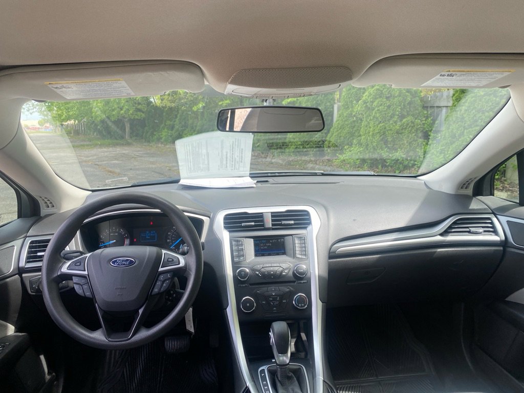Used 2013 Ford Fusion S FWD image 14