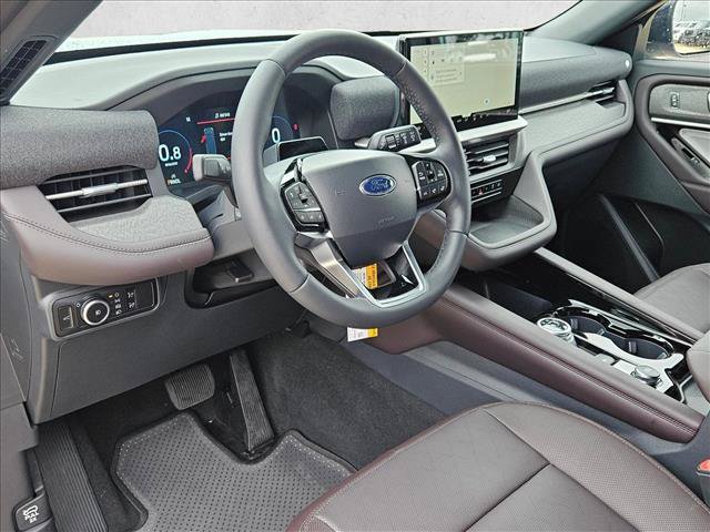 New 2026 Ford Explorer Platinum RWD image 3