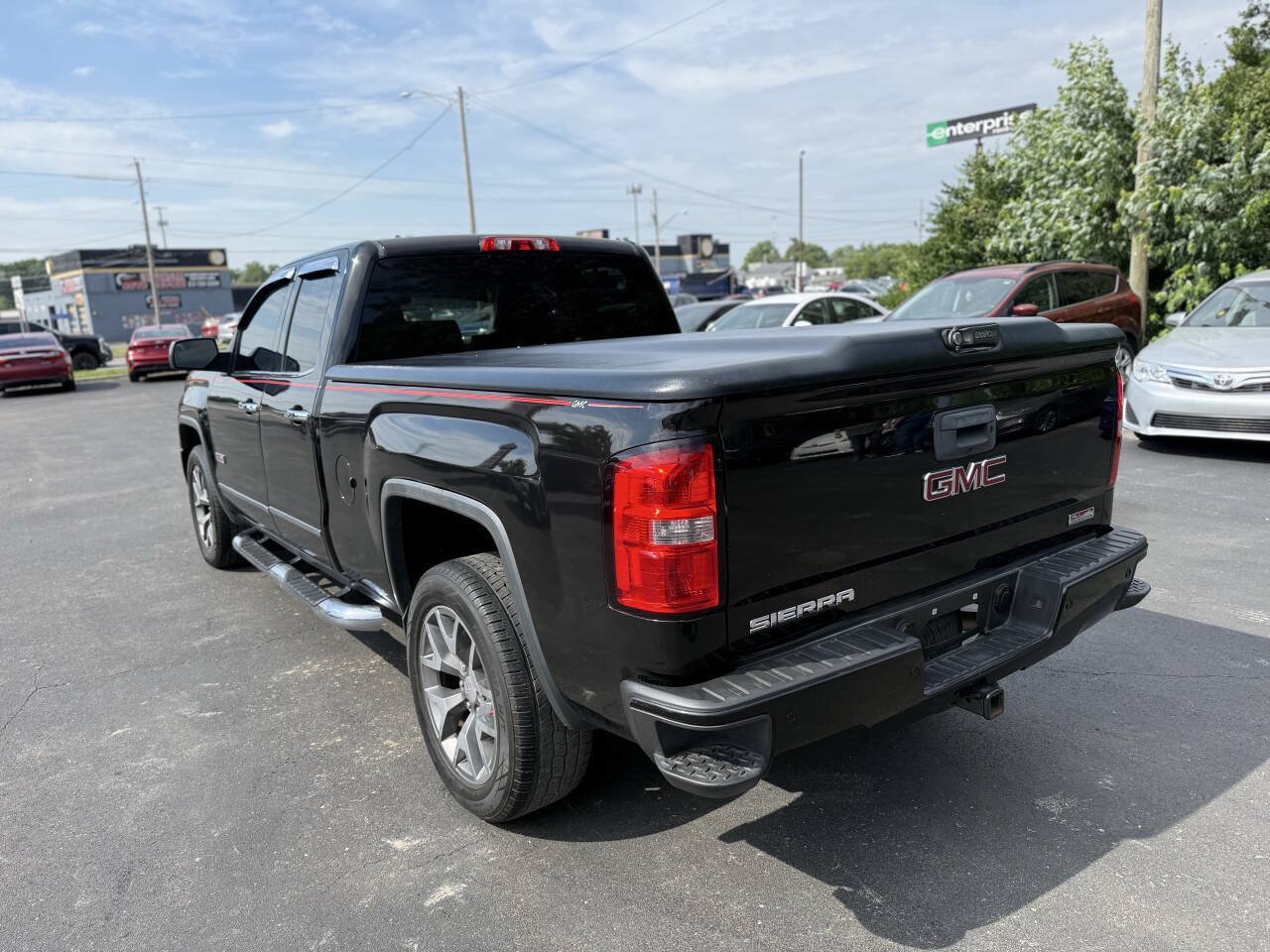 Used 2014 GMC Sierra 1500 SLT w/ All-Terrain Package AWD/4WD image 3