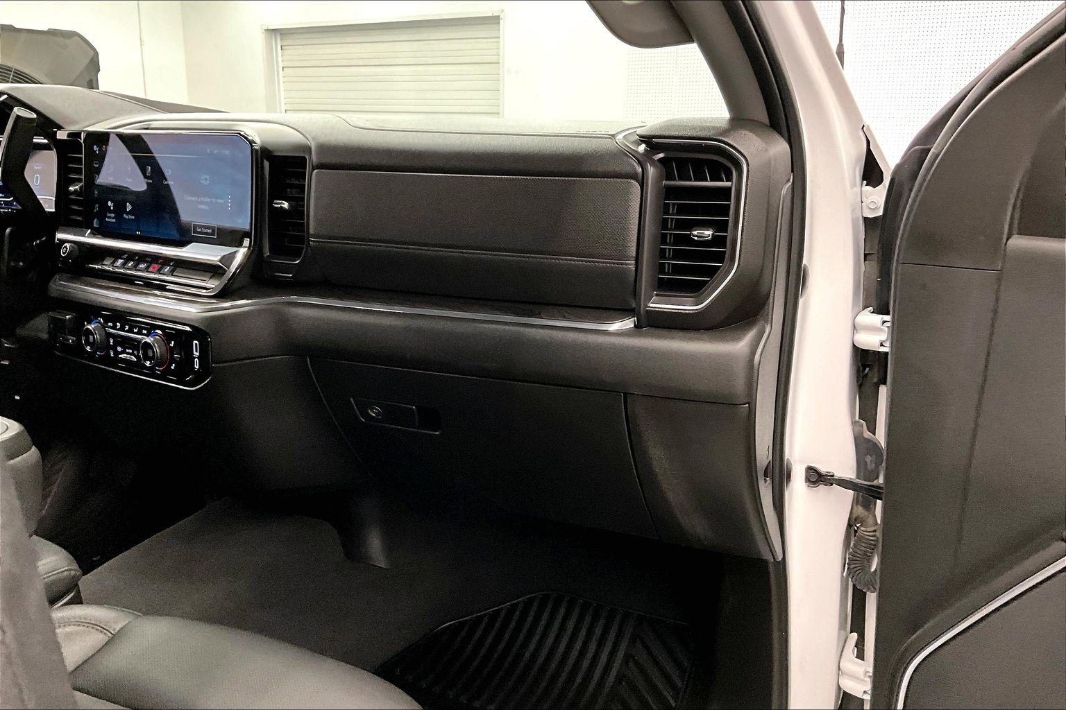Used 2024 Chevrolet Silverado 3500 LTZ AWD/4WD image 19
