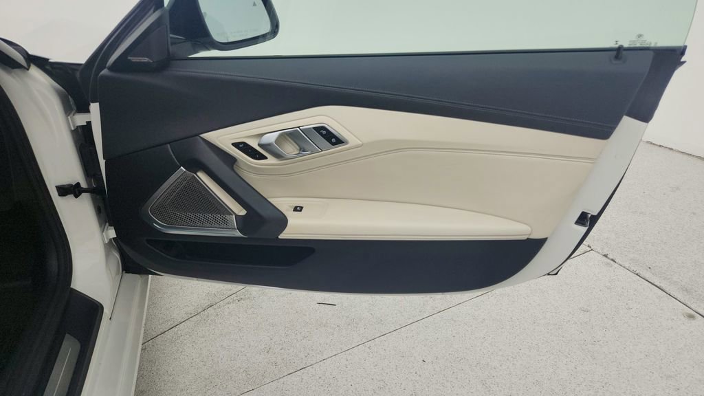 Used 2020 BMW Z4 sDrive30i w/ Executive Package image 28