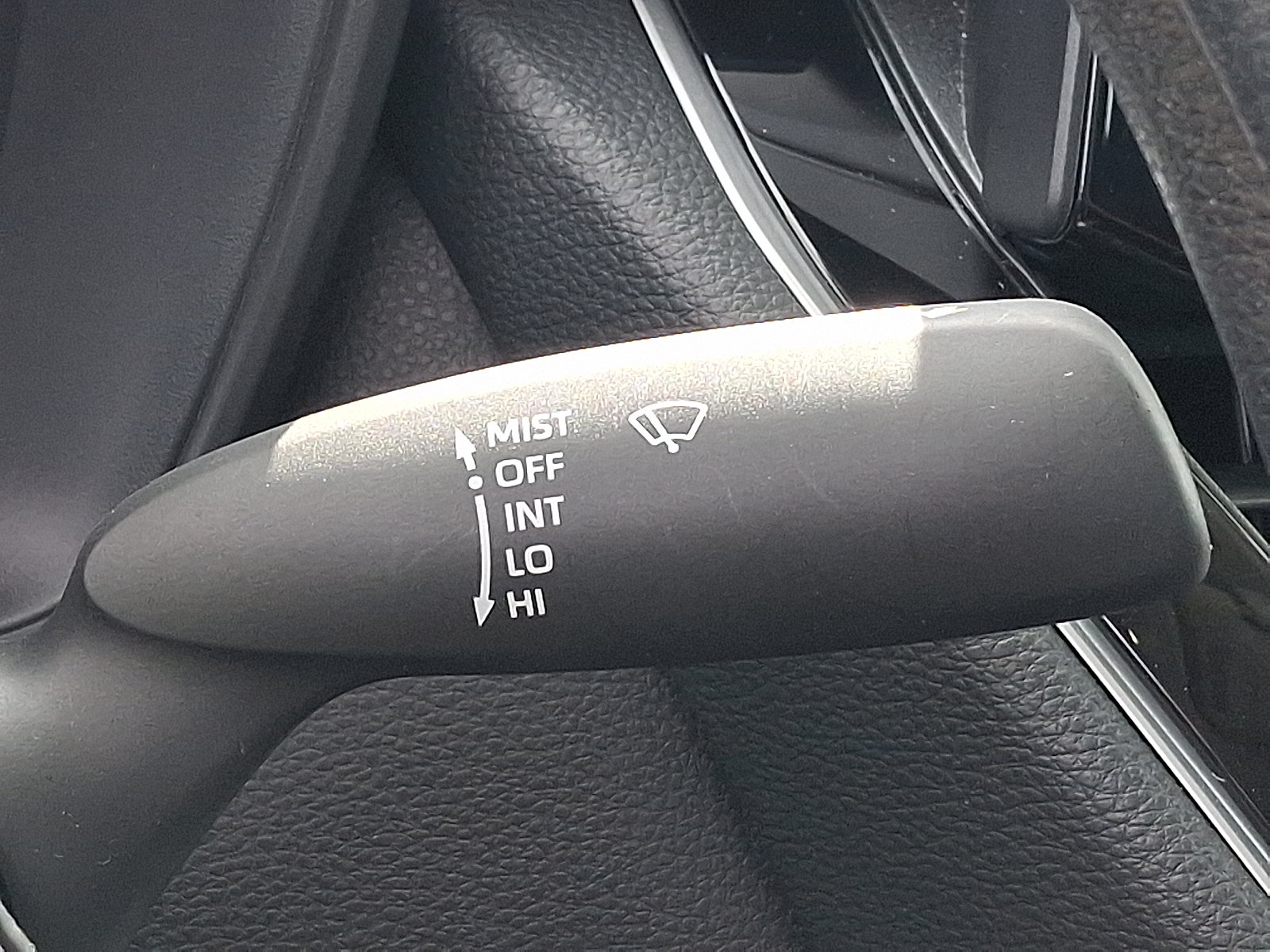 Certified 2025 Toyota Corolla LE FWD image 27