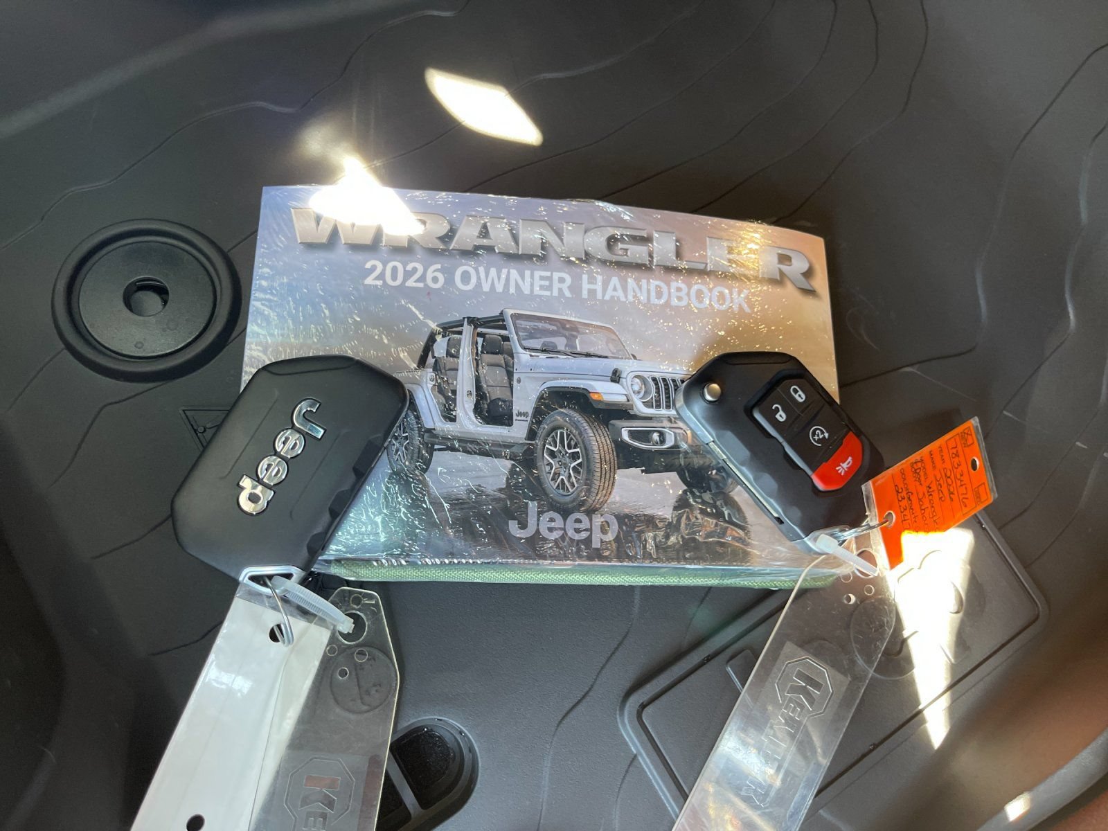 New 2026 Jeep Wrangler Unlimited Sahara AWD/4WD image 9