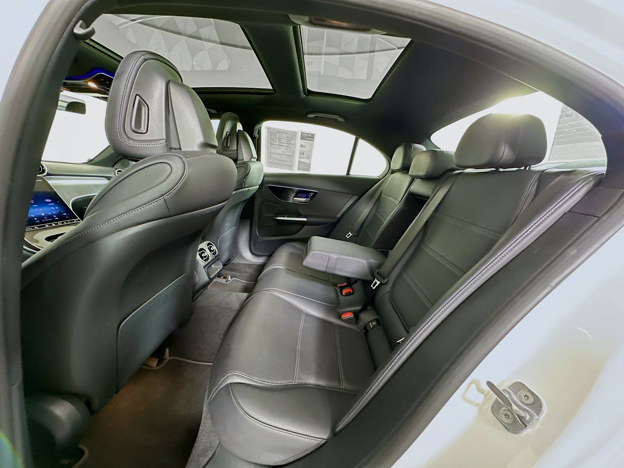 Used 2024 Mercedes-Benz C 300 Sedan image 28