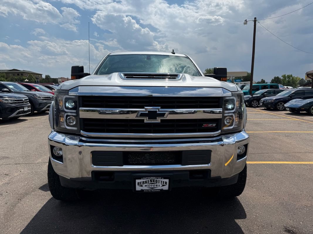 Used 2017 Chevrolet Silverado 2500 LT w/ LT Convenience Package image 8