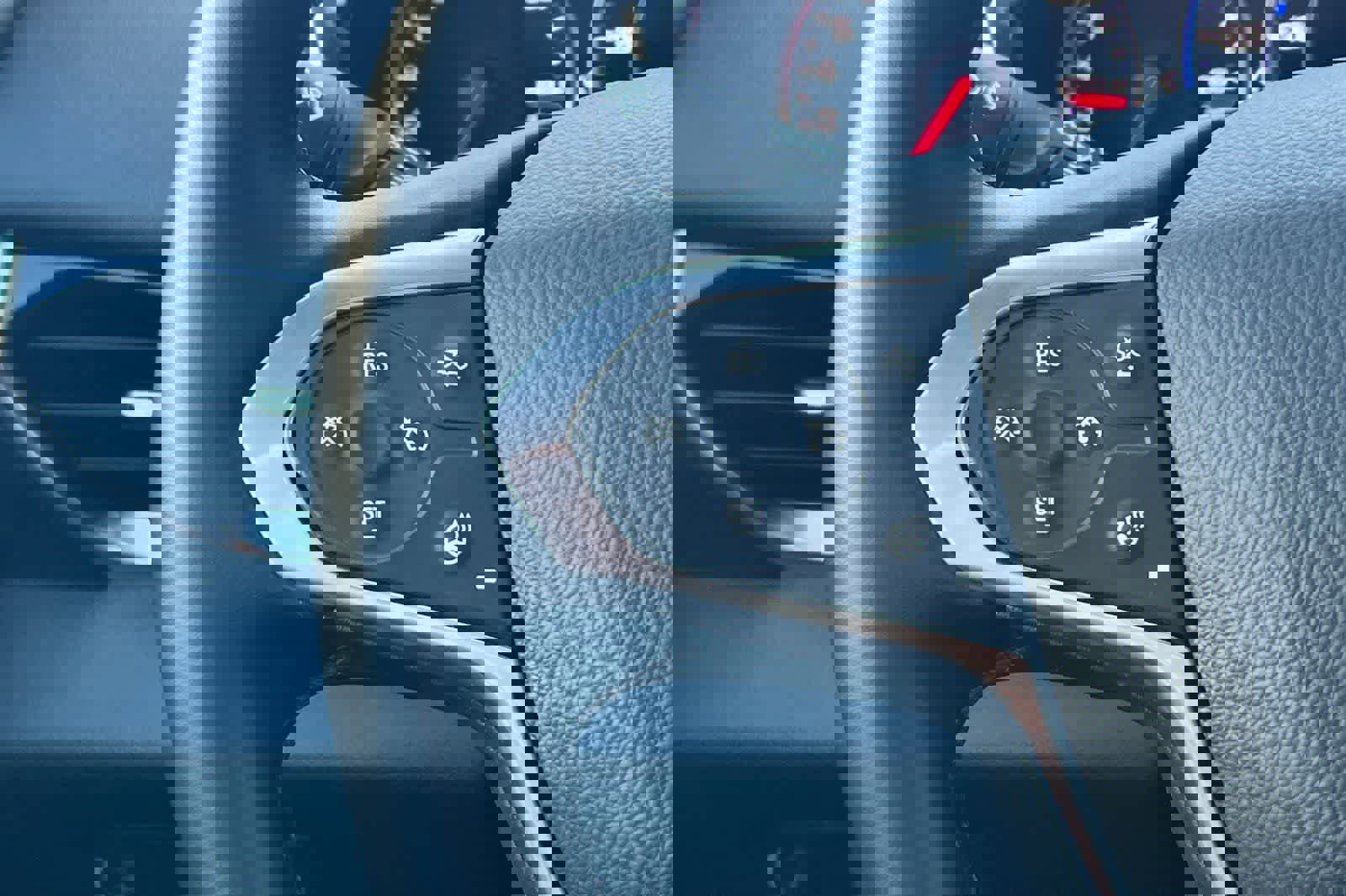 Used 2023 Chevrolet Traverse High Country image 30