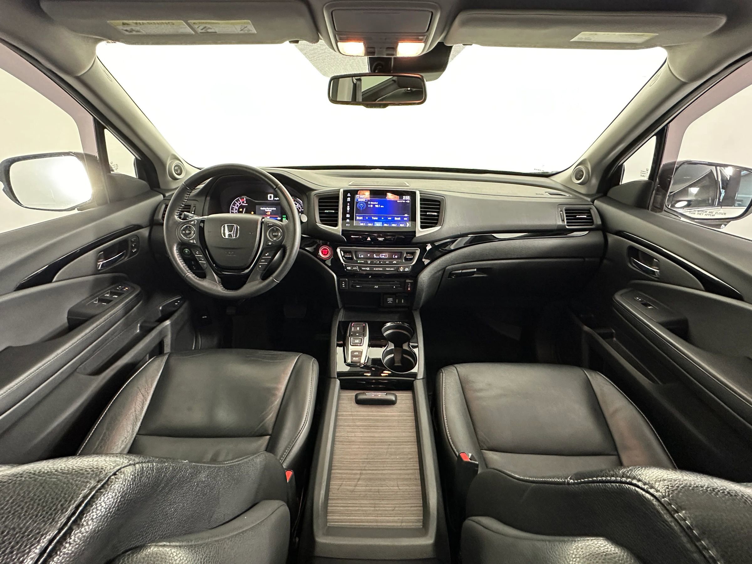 Used 2017 Honda Pilot Touring image 19