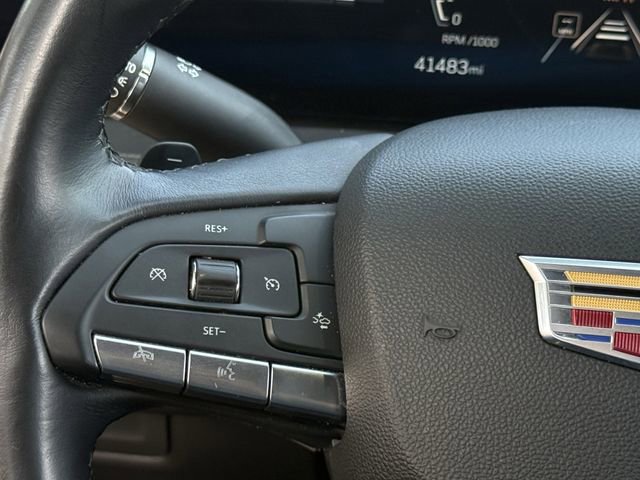 Used 2025 Cadillac XT4 Premium Luxury FWD image 14