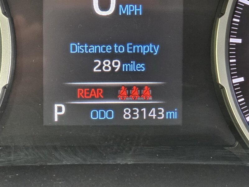 Used 2022 Toyota RAV4 LE AWD/4WD image 18